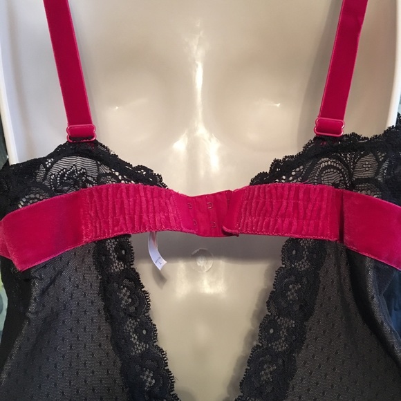 Victoria’s Secret black lace Chemise L - Picture 5 of 6